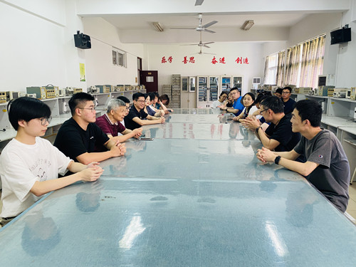 现场_副本.jpg 现场_副本.jpg